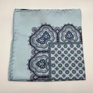 New With Tags Cesare Attolini Pure Silk Pocket Square  Sky Blue. (11x11)